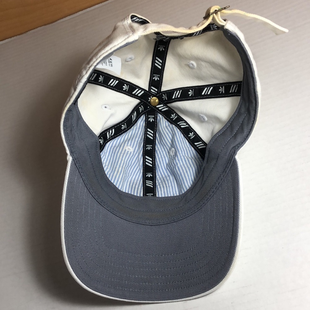 ADIDAS Cap - Picture 10 of 12